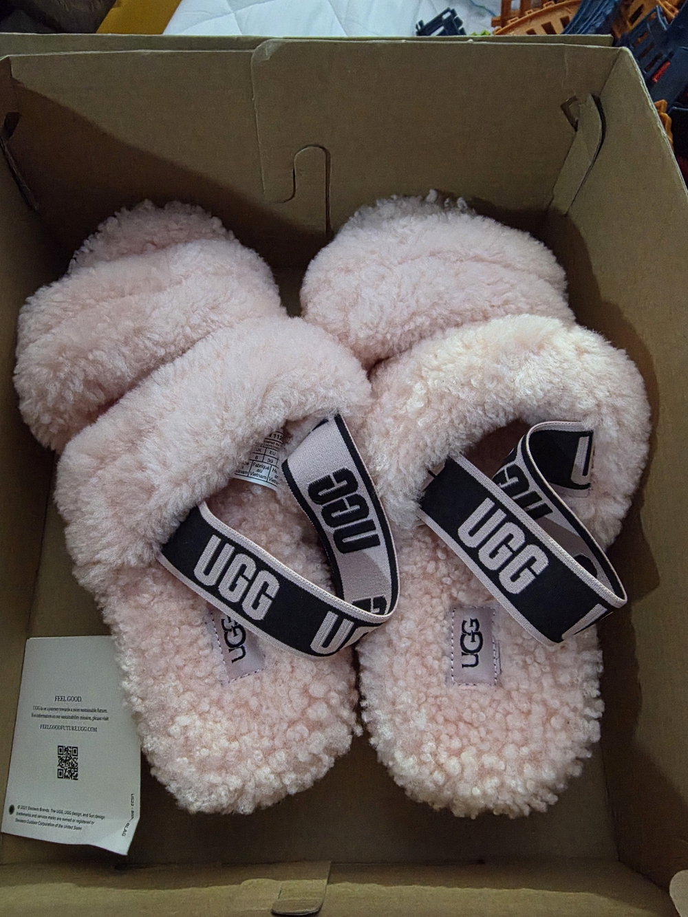 UGG Oh Fluffita Women's 8